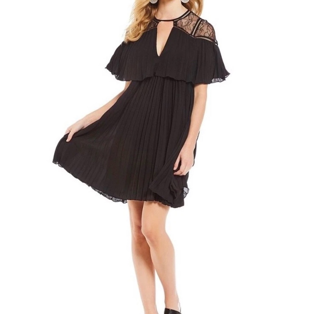 Gianni Bini Flowy Goth Boho Lace Shoulders Sz 10